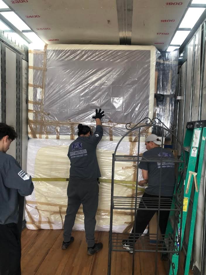 International and long-distance moving services with King Moving Services